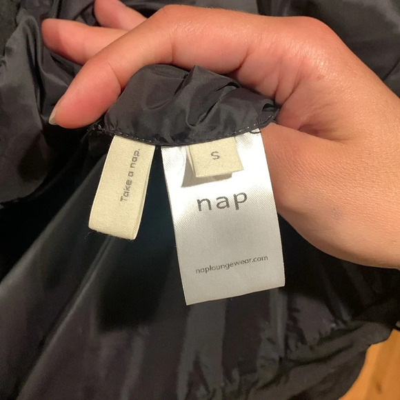 ‼️NAP LOUNGE coat‼️ - Picture 7 of 9